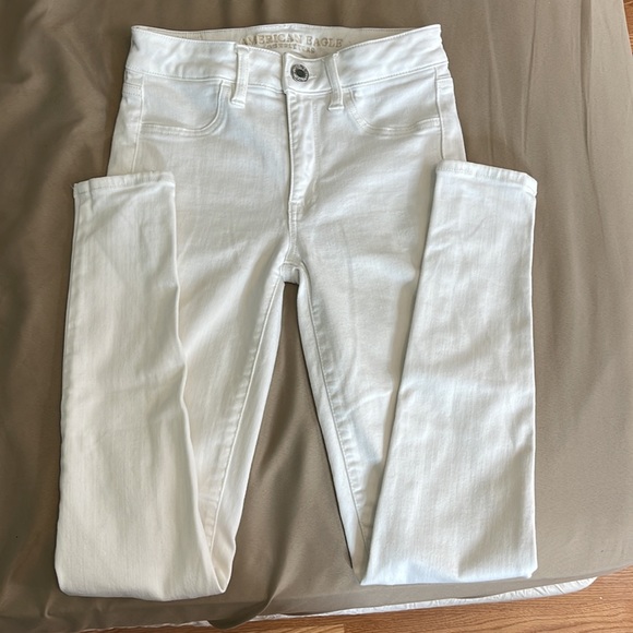 American Eagle NE[X]T Level stretch X white jean size 2 Long. - Picture 10 of 10